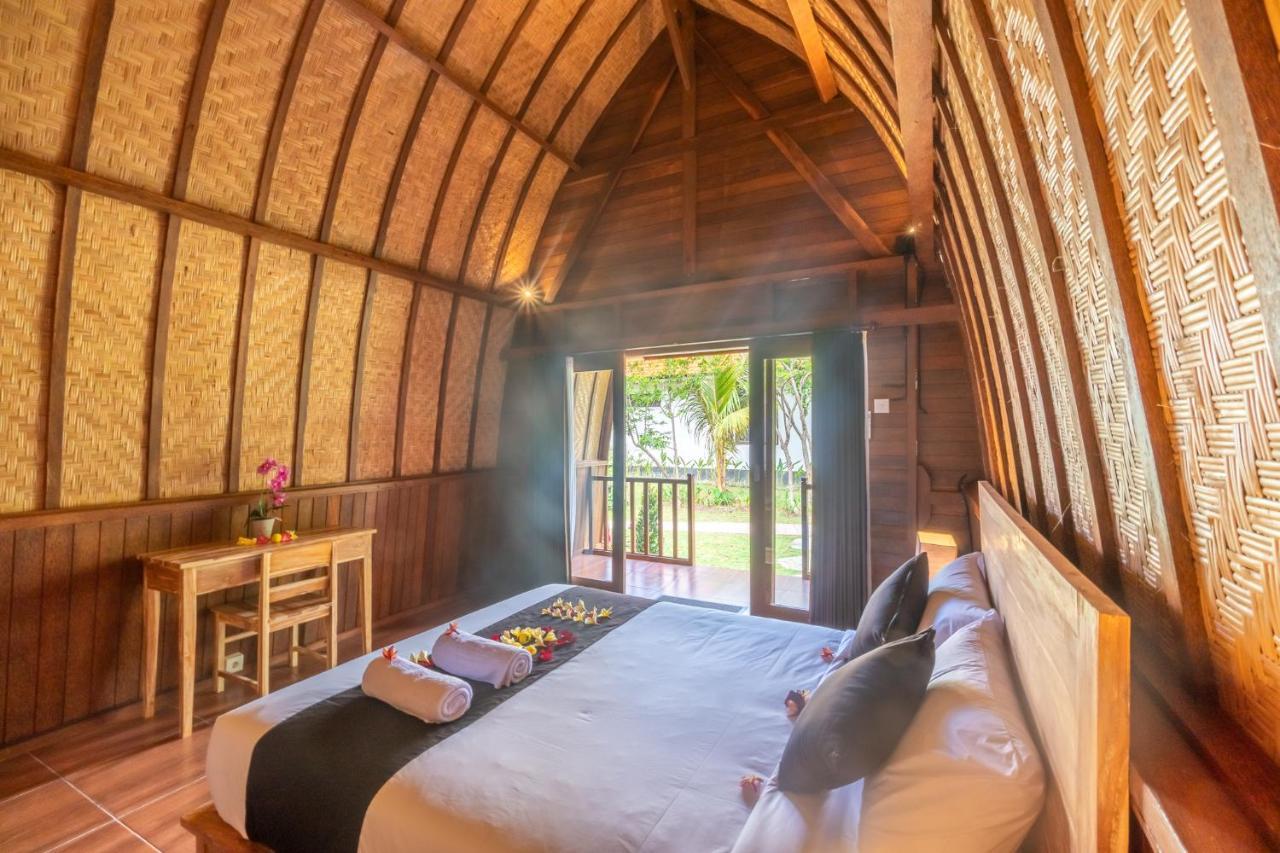Wooden Puri Guesthouse Uluwatu Dış mekan fotoğraf
