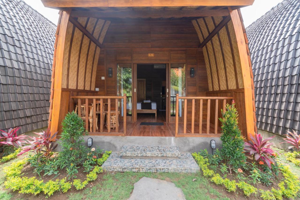 Wooden Puri Guesthouse Uluwatu Dış mekan fotoğraf