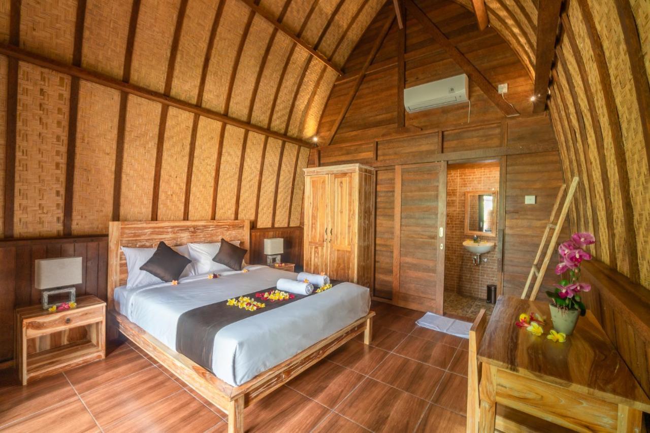 Wooden Puri Guesthouse Uluwatu Dış mekan fotoğraf