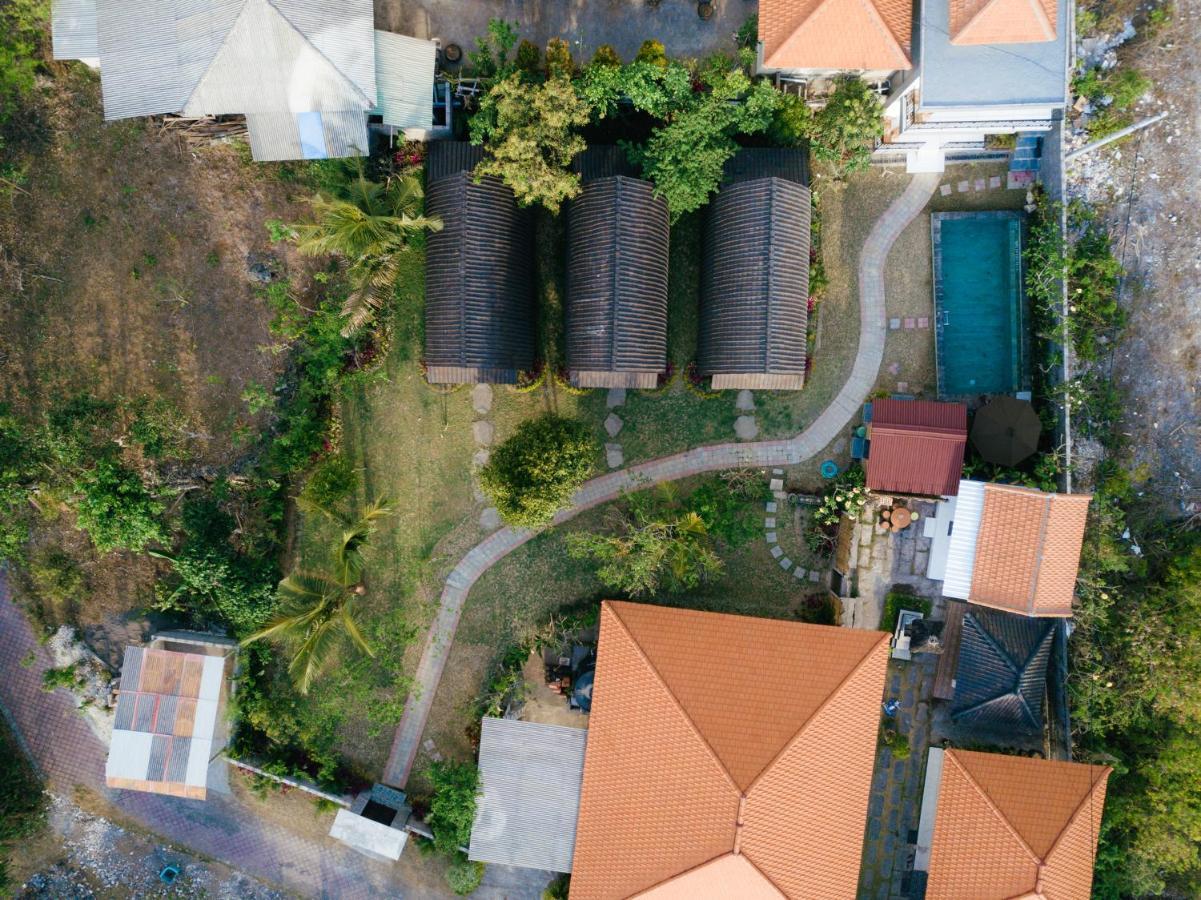 Wooden Puri Guesthouse Uluwatu Dış mekan fotoğraf